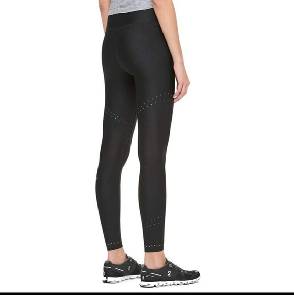 Lululemon In Focus Run Tight Blk 2 Nwt - Picture 2 of 6